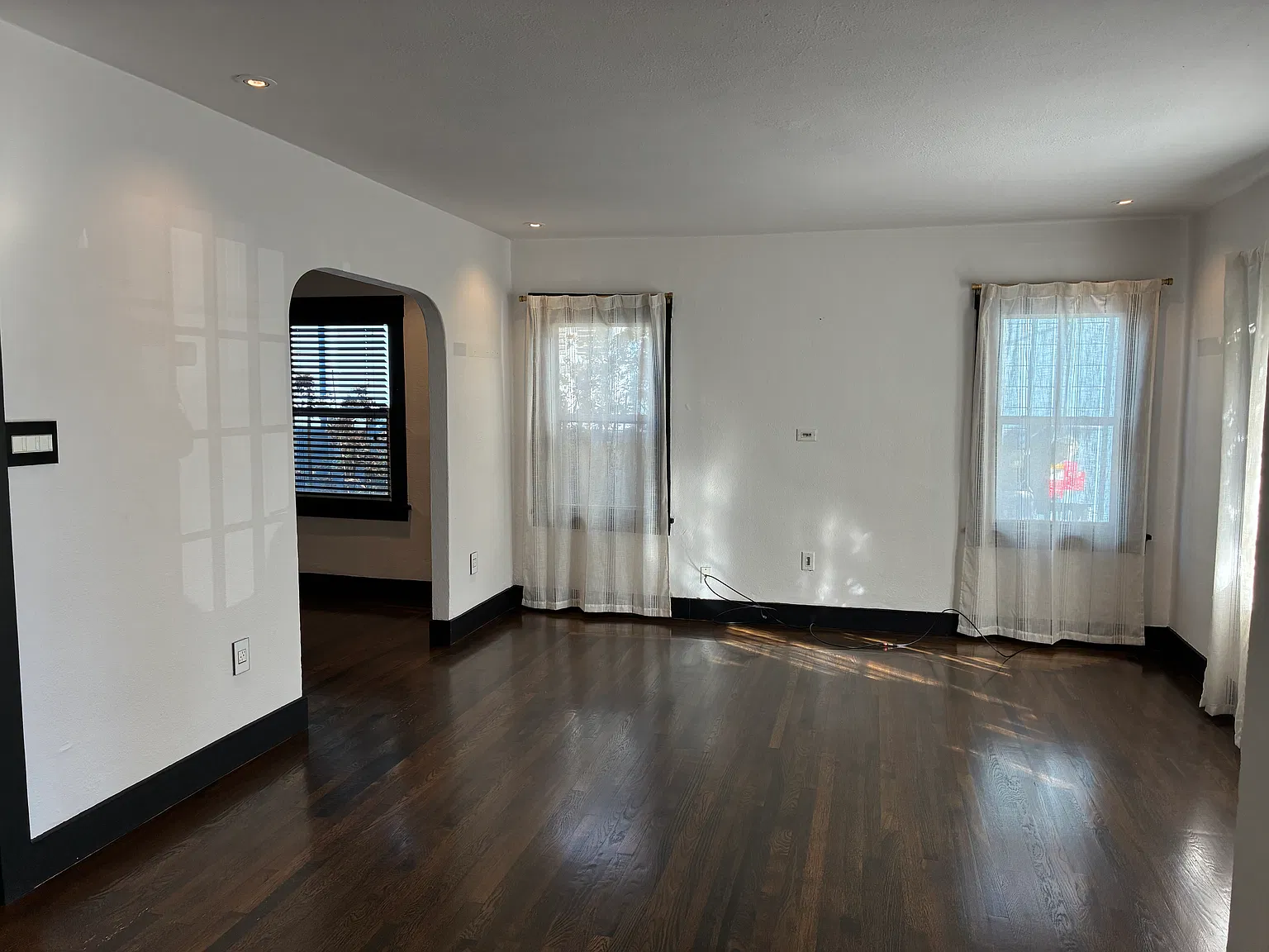 3 bed, 1440 sqft, $4,950 — Photo 2