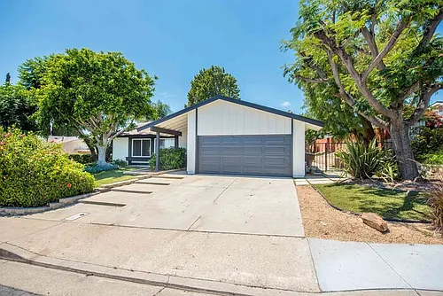 4395 Avenida De Las Flores Photo 1