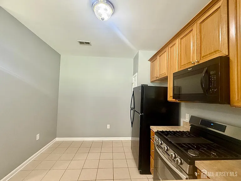 3213 Edward Stec Blvd — Photo 5