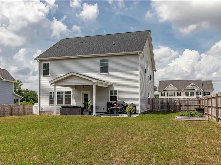 300 Stonebridge Dr — Photo 31