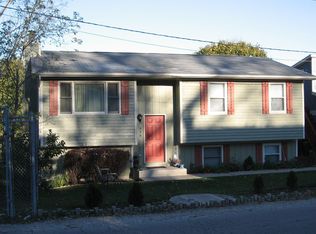 436 N Lakewood Ter, Round Lake, IL 60073