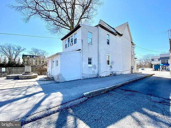 4th image of 27 E Glenolden Ave