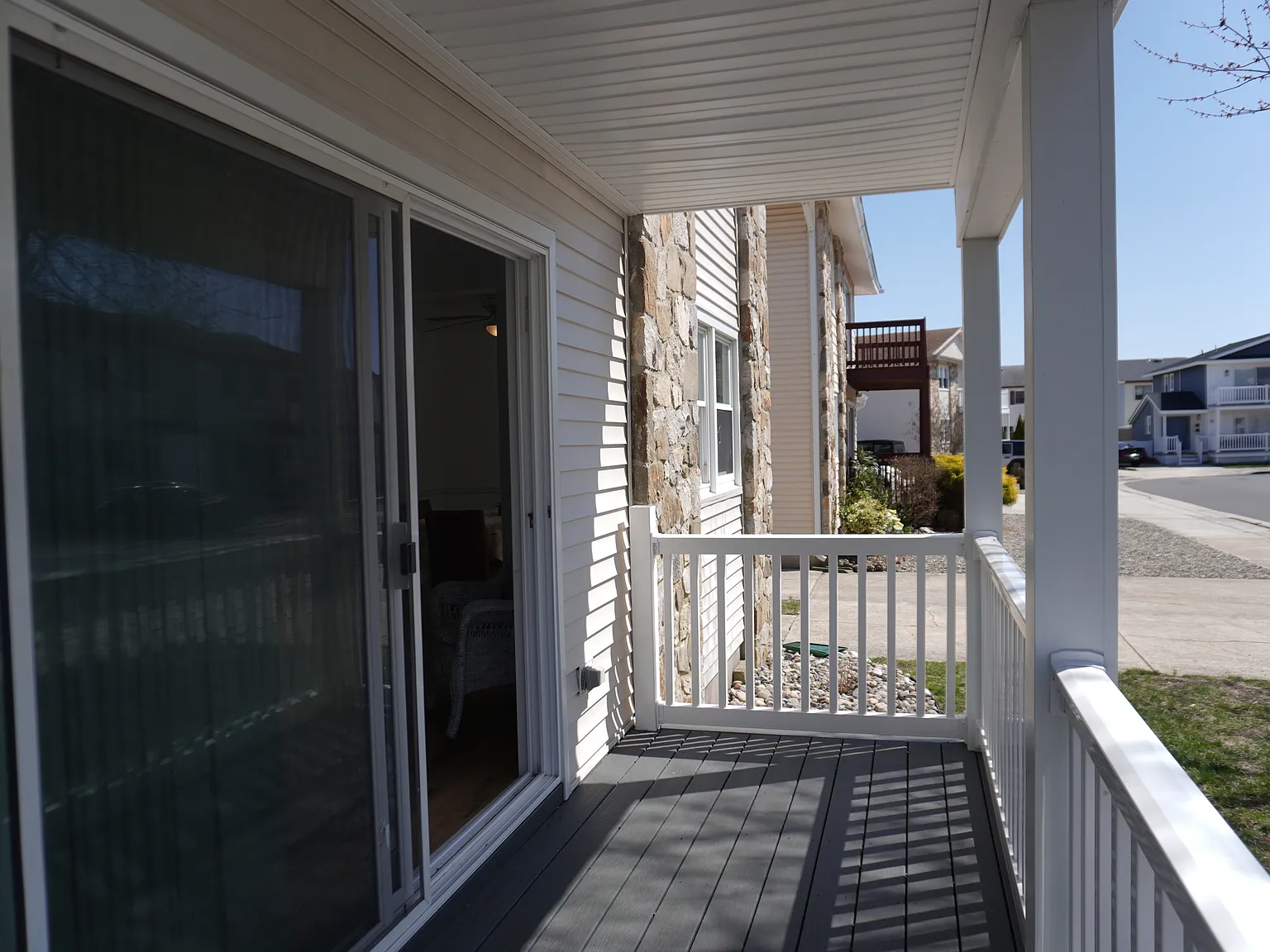 3 bed, $1,900 — Photo 4