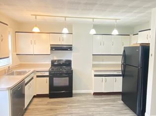 195 Maverick St #101, Boston, MA 02128
