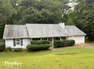 388 Scenic Ln, Auburn, GA 30011