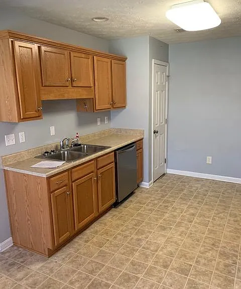 157 Twin Lakes Dr — Photo 4