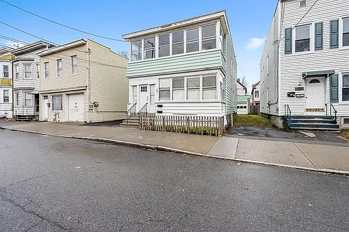 499 Yates St #1 Photo 1