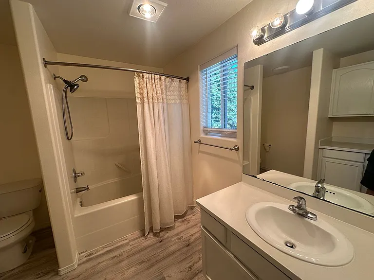 18524 Woodside Dr SE — Photo 11