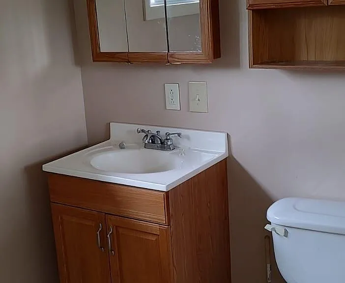 328 State St — Photo 11
