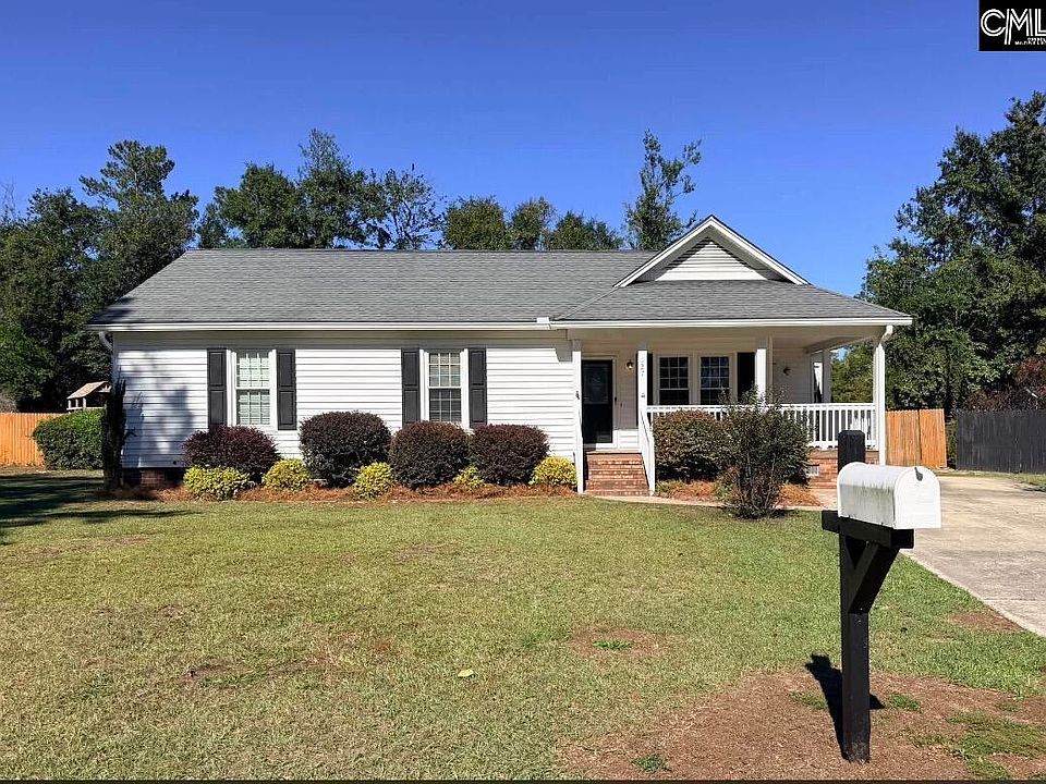 1st image of 127 Savannah Ln