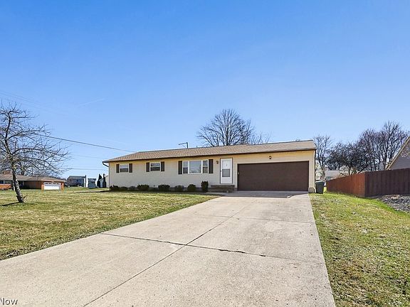 4th image of 3408 Spencer Ln