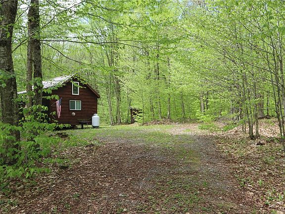 3rd image of 2985 Potter Rd