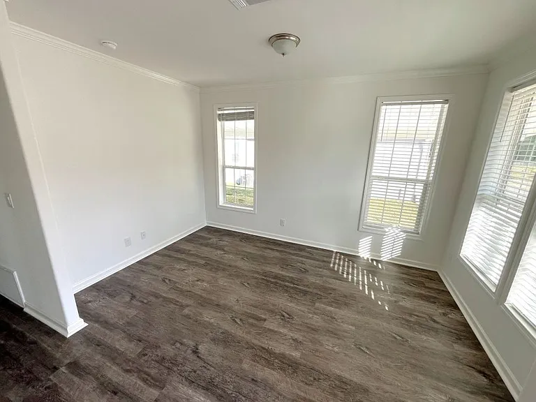 1033 Vervain Dr #1033E — Photo 4