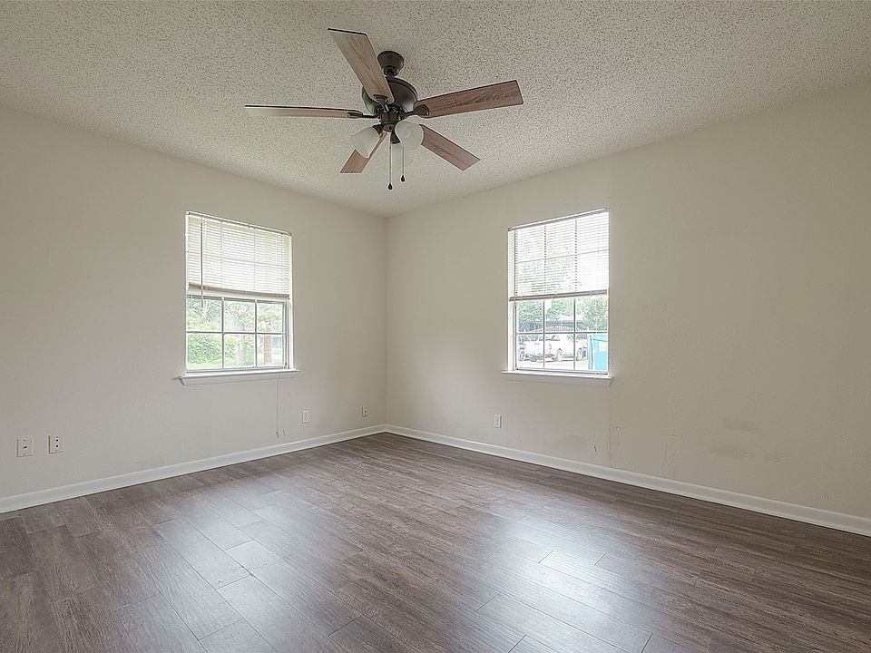 1st image of 8430 Round Rock Dr APT 8