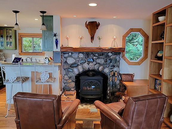 2nd image of 1081 Serenity Pines Ln