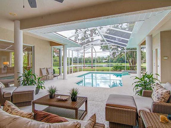 5th image of 7714 Cherry Laurel Ct