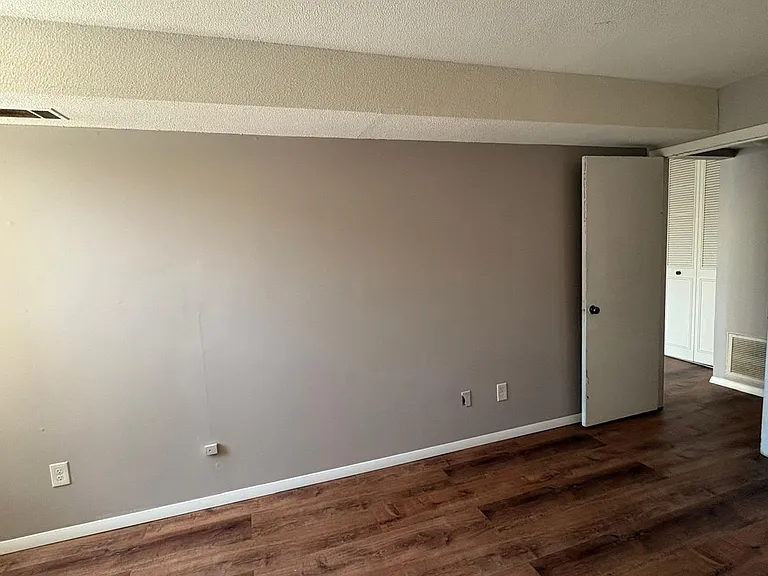 36 Shrewsbury Green Dr #36B — Photo 4