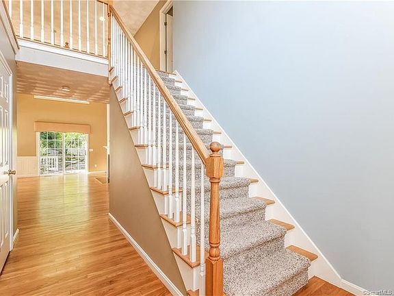 4th image of 114 Ledgeland Dr