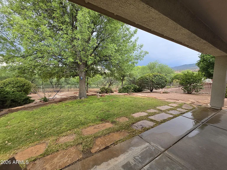 1825 W Desert Willow Dr — Photo 17
