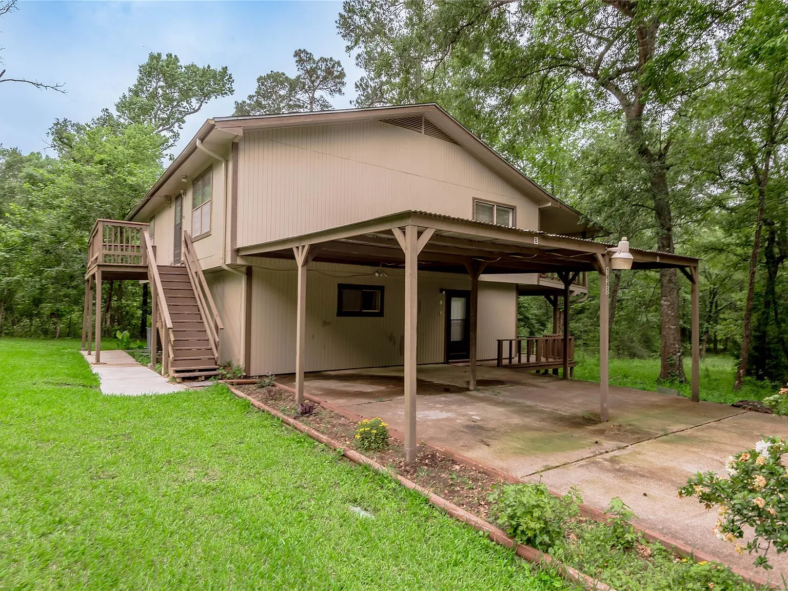 2 bed, 2.0 bath, 1200 sqft, $1,150 — Photo 2