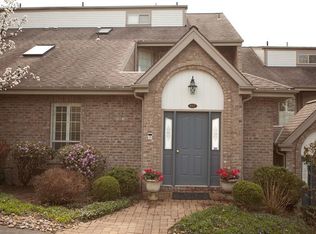 617 Essex Ct #O, Pittsburgh, PA 15238