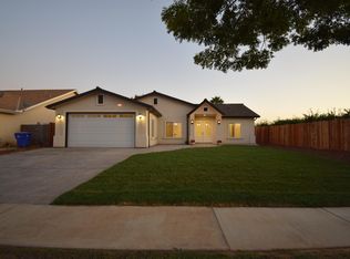 1420 Meadow Ave, Exeter, CA 93221