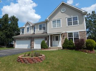 751 Lake Cornish Way, Algonquin, IL 60102