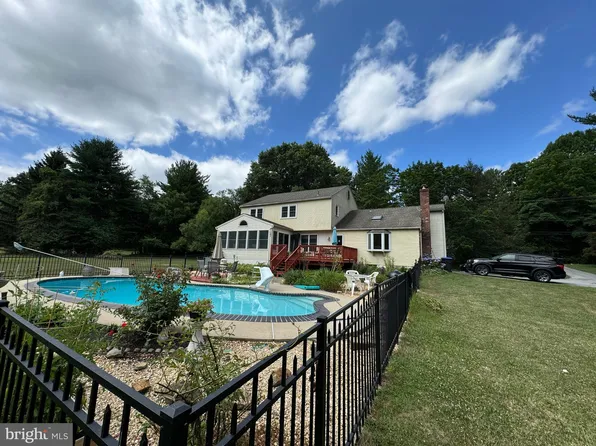 10 Chalfant Rd, Glenmoore, PA 19343