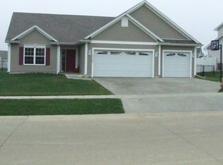 3520 Field Stone Pl SW, Cedar Rapids, IA 52404