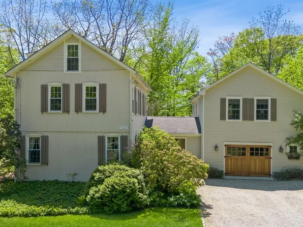 101 Broadway, Trumbull, CT 06611