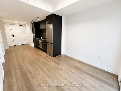 1 Jarvis St Photo 1