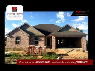 2071 Eagle Dr, Pea Ridge, AR 72751