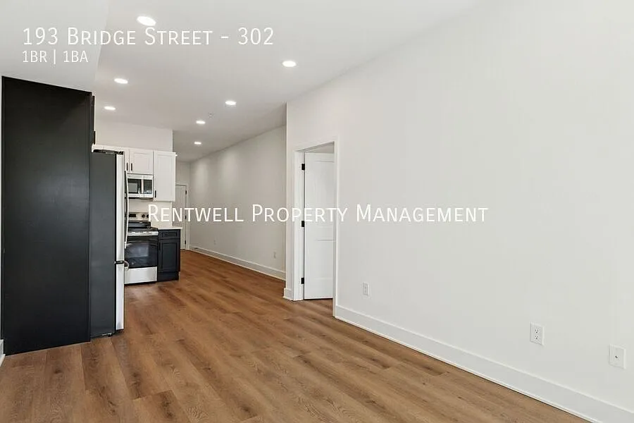 Brand New - 1 Bedroom Apartment In The Heart Of Phoenixville — Photo 3