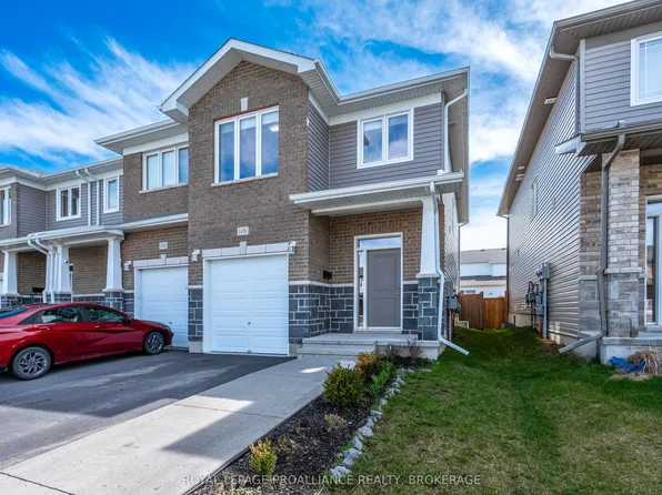 1456 Monarch Dr, Kingston, ON K7P 0R8