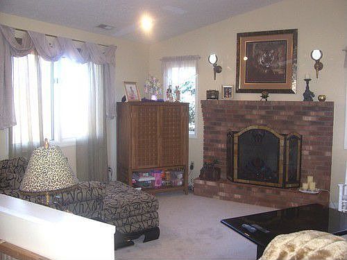 4th image of 345 Howery St
