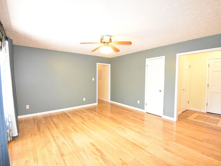 333 McFadyen Dr — Photo 5