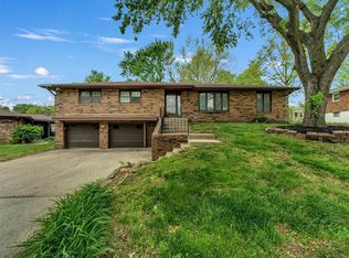 7804 N Lydia Ave, Gladstone, MO 64118