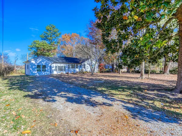 7510 Highway 52, Orlinda, TN 37141