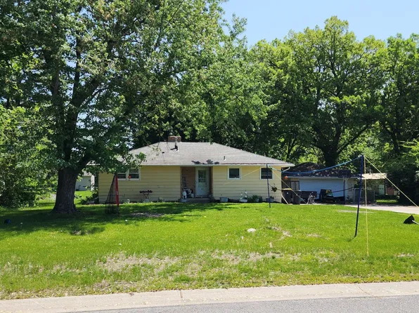 43 Marquette Ave, North Mankato, MN 56003
