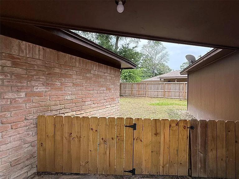 3206 Cascade Creek Dr — Photo 32