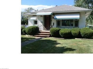 10880 Meadowbrook Dr, Parma Heights, OH 44130