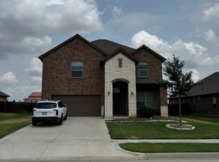 3318 Camden Creek Rd, Krum, TX 76249