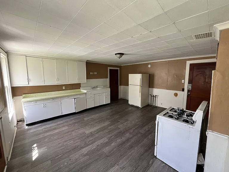 31 Hazzard St #2 — Photo 10