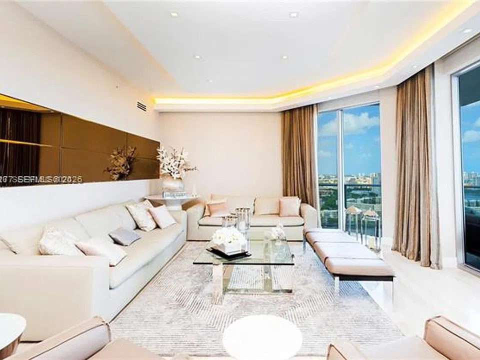 17301 Biscayne Blvd #Penthouse 10
