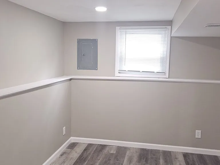 809 NE 74th St — Photo 31