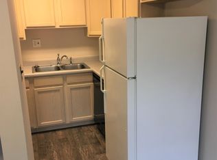 1601 N Willow Rd APT 203, Urbana, IL 61801