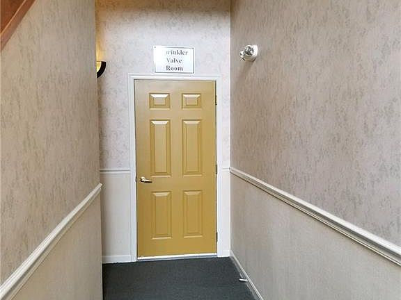 2nd image of 3752 Grant Ave APT N