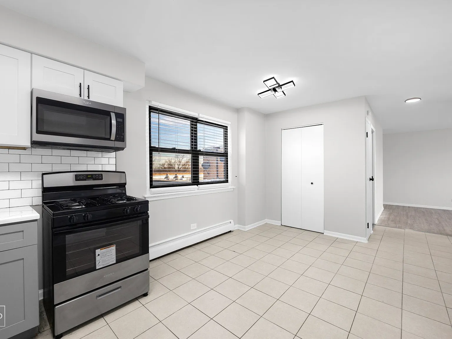 5870 W Lake — Photo 2