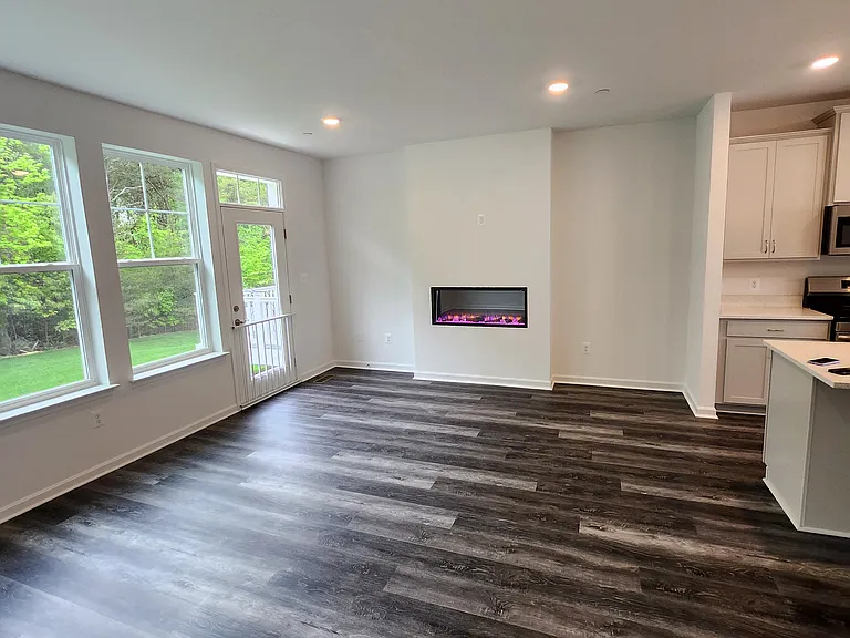 5914 Monk Ave — Photo 11