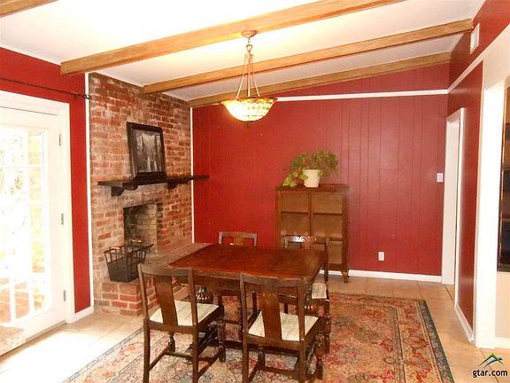 4th image of 2816 Williamsburg Dr